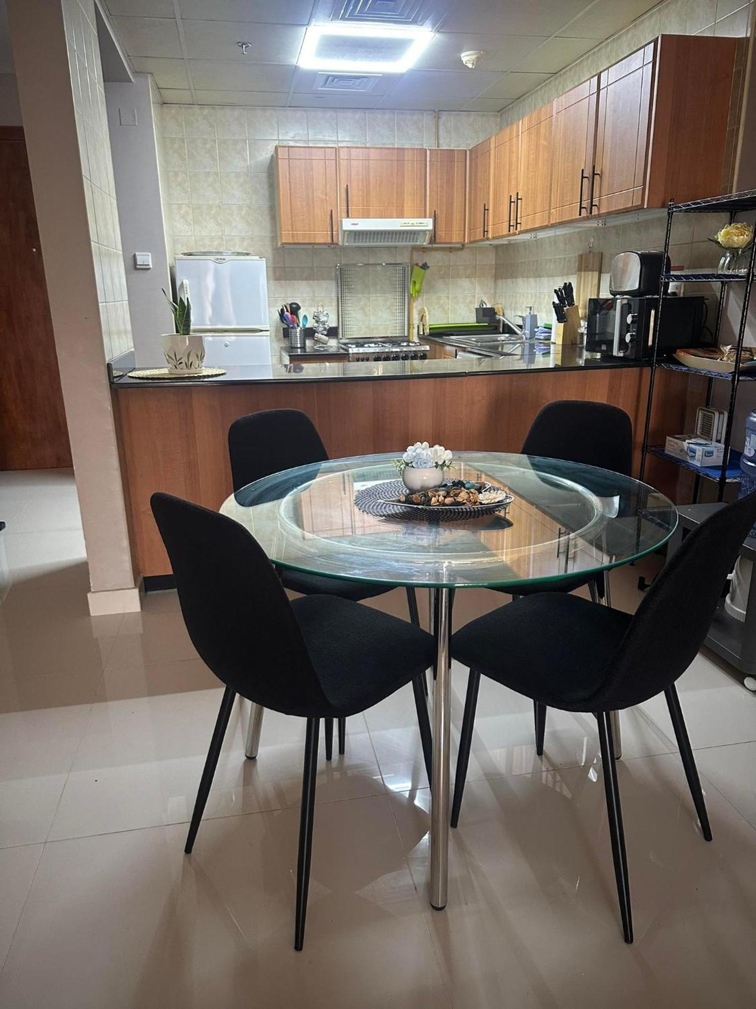 Huge Entire Apartment For Couples ,Families & Groups -Up To 5 Guests- With Free Pool, Steam & Sauna ,Jvc,Dubaj Kültér fotó